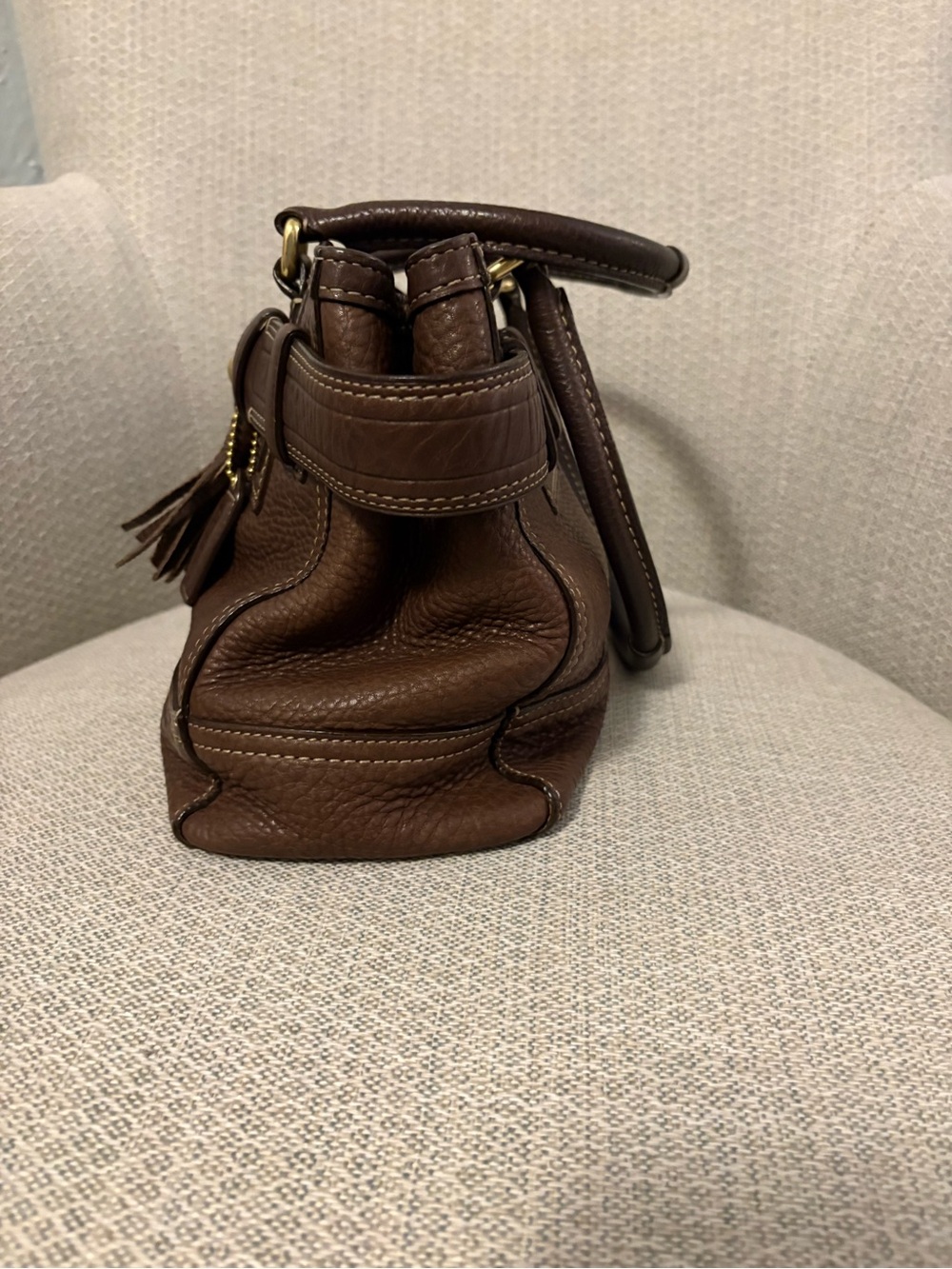 Coach Brown Leather Tote Handbag with Gold Hardware - Picture 3 of 10